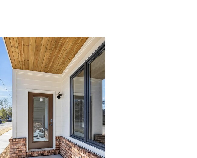 Building Photo - Modern 4-Bed Townhouse in Ridgedale – Minutes from Downtown Chattanooga!