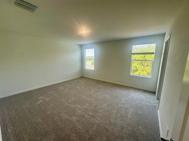 Building Photo - 17606 Happytrails St