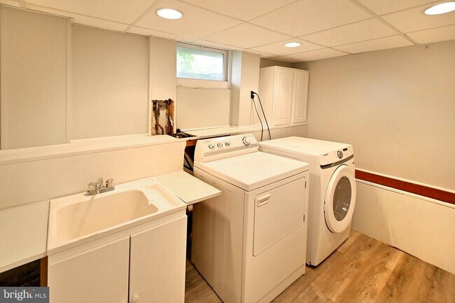Building Photo - 51 Macon Dr