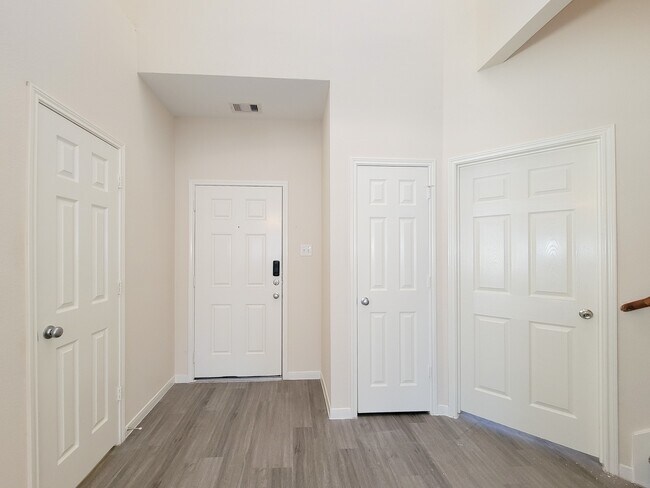 Building Photo - 21818 Grassy Hill Ln