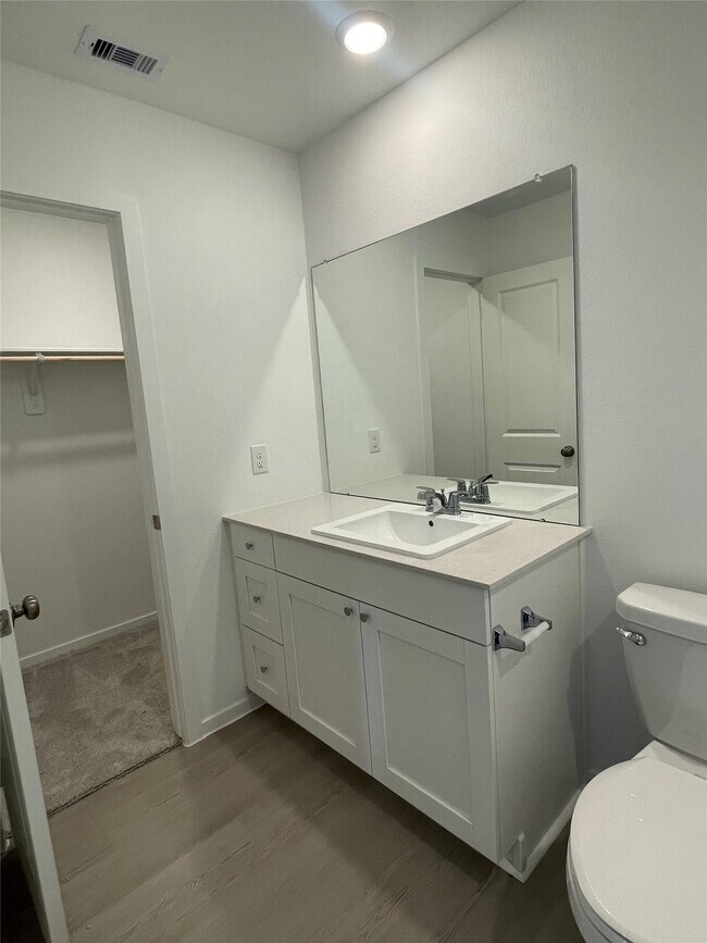 Building Photo - 5631 Shelford Birch Dr