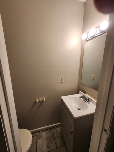 Building Photo - 1802 Hartsfield Rd