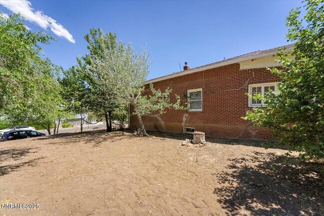 Building Photo - 1145 Seminary Ave