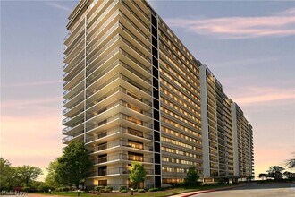 Building Photo - 12550 Lake Ave