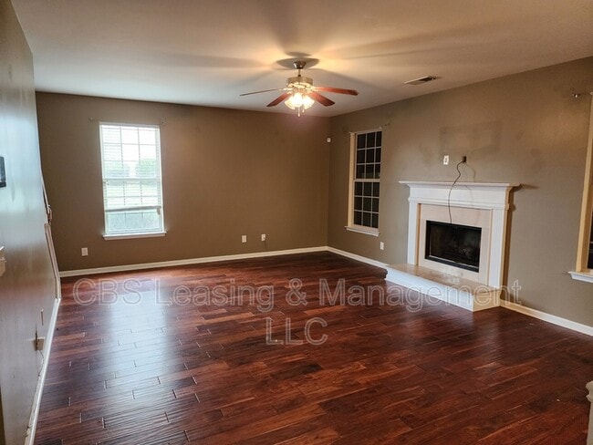 Building Photo - 25 Avery Dr