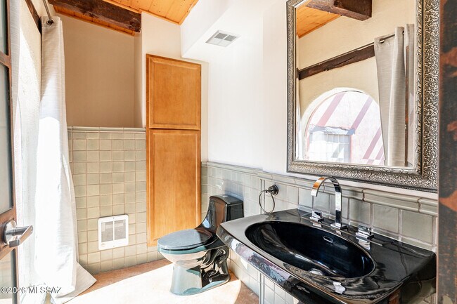 Building Photo - 6259 E Timrod St