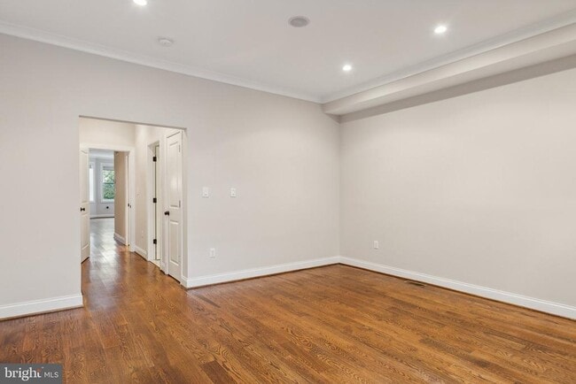 Building Photo - 39 U St NE