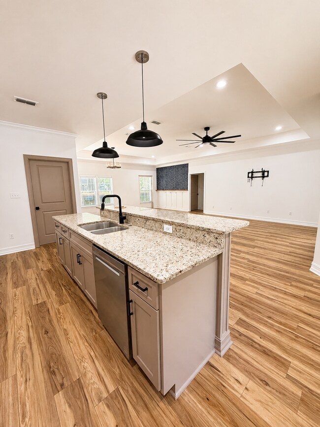 Building Photo - 212 Nandina Way