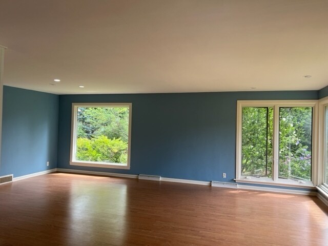 Building Photo - 8551 North Point Dr