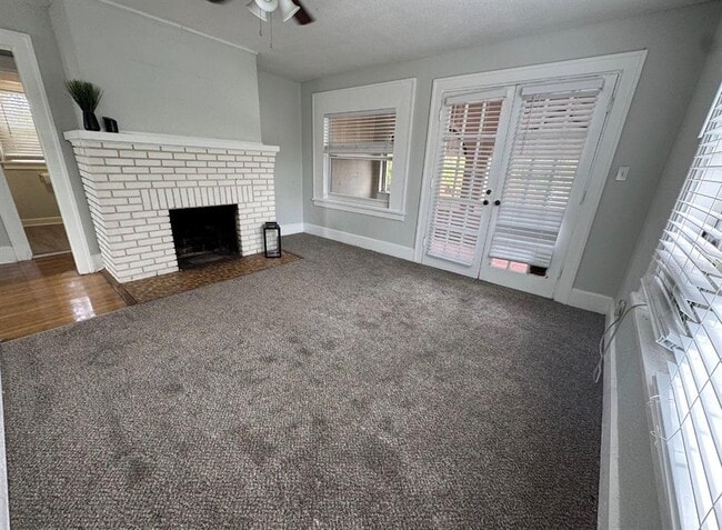 Building Photo - 1310 28th St N