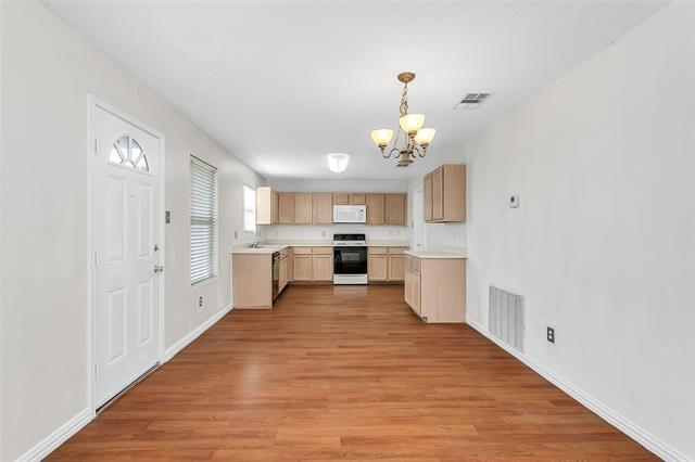 Building Photo - 5224 Royal Burgess Dr