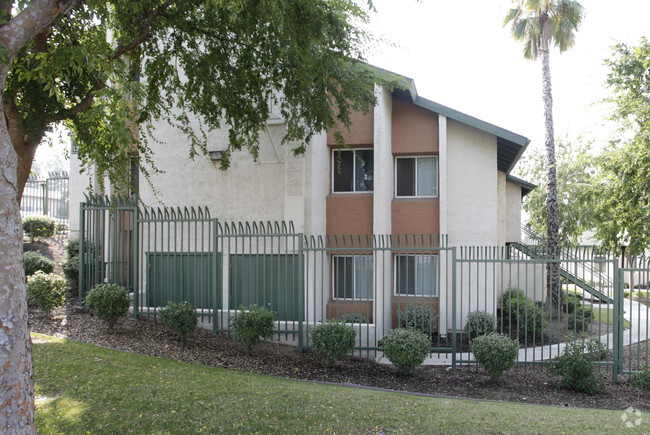 Building Photo - Panorama Park Apartments