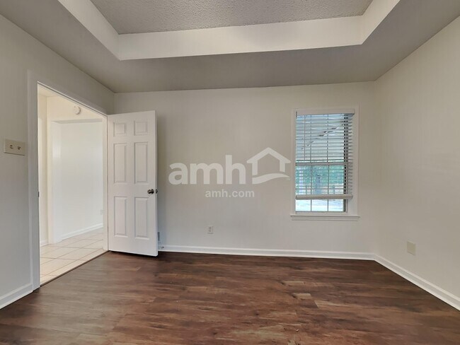 Building Photo - 3433 Sundial Dr