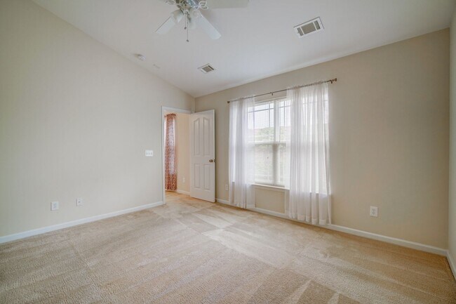 Building Photo - 3/BD - 2.5/BTH  Well Maintained Home in Li...
