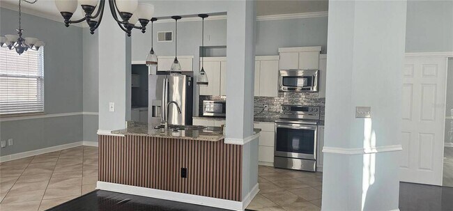 Building Photo - 14321 Mandolin Dr