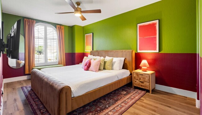 Building Photo - 2431 E Laurel St