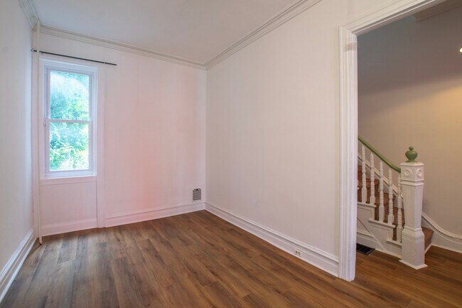 Building Photo - 2039 N Gratz St