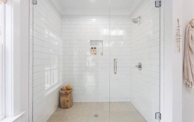 Building Photo - Modern 3-Bedroom, 3-Bath Home in Winston-Salem