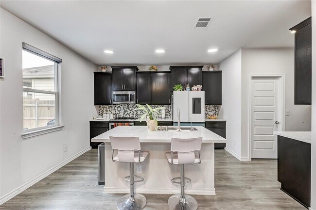 Building Photo - 149 Andesite Trl