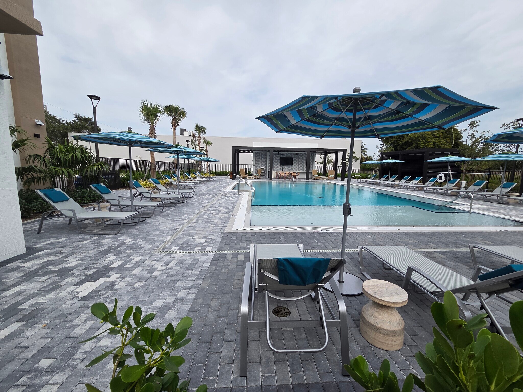 Building Photo - 2720 SW 69th Ave