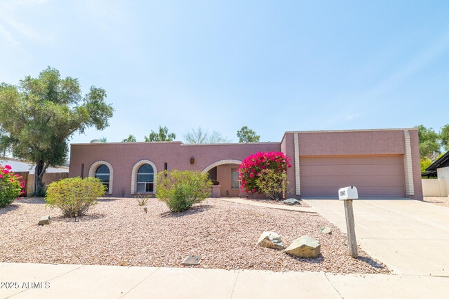 Building Photo - 2847 E Acoma Dr