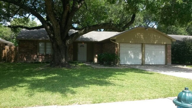 Building Photo - 11307 Rousseau Dr