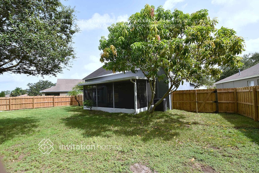 Building Photo - 6649 Cambridge Park Dr