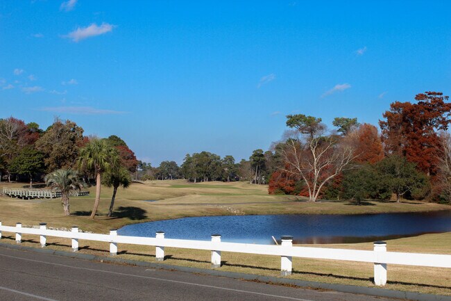 Building Photo - 125 Royal Poste Rd