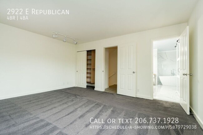 Building Photo - 2922 E Republican-