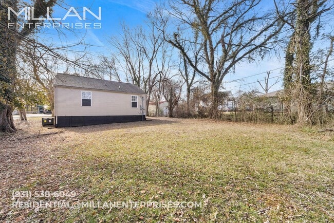 Building Photo - Charming Single Family Home Featuring Spacious Floor Plan and Eat-In Kitchen - Enjoy Your First M...