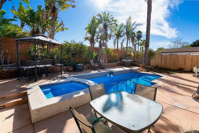 Building Photo - 3 Bedroom Mira Mesa Home (with a pool!)