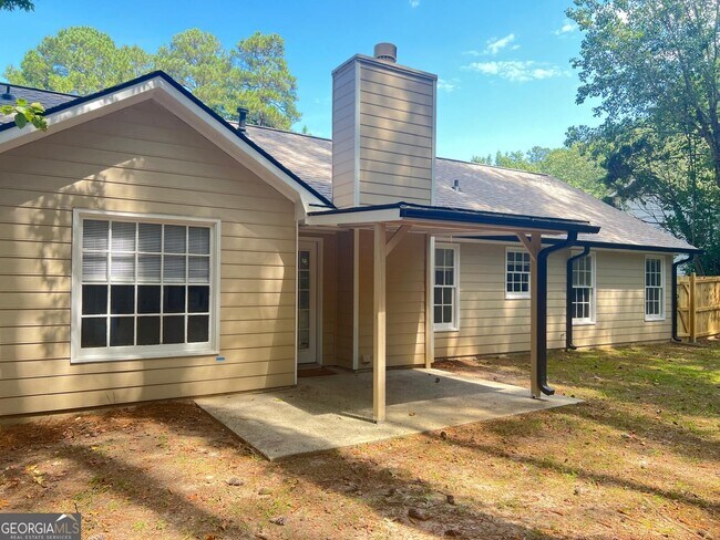 Building Photo - 510 Cornwallis Way