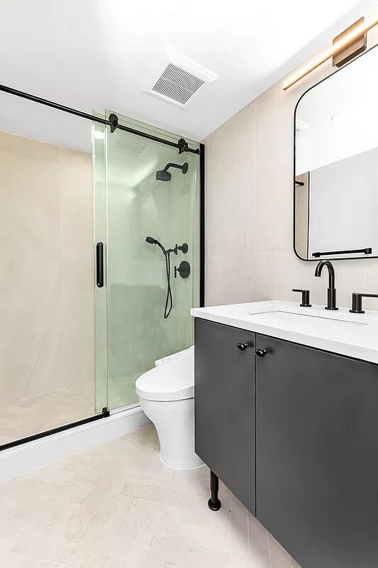 Building Photo - 314 W 51st St