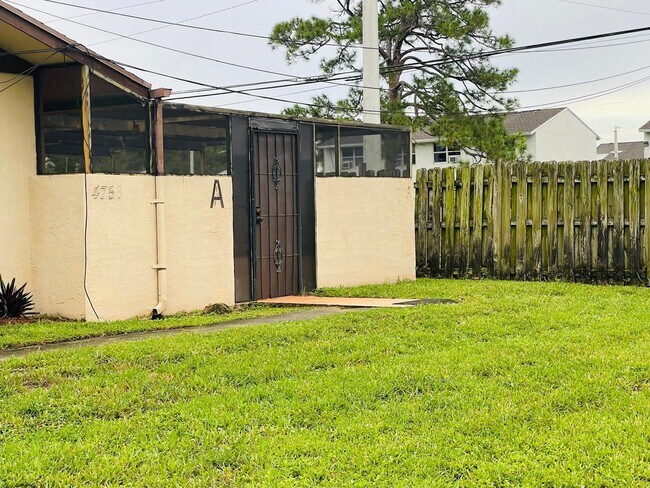 Building Photo - 4758 Sunny Palm Cir