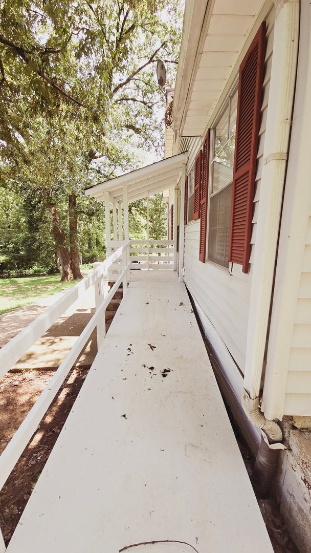 Building Photo - 3 Bedroom Home Near Samford & Brookwood