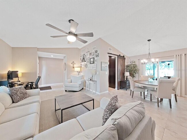 Building Photo - 308 Hammock Dr