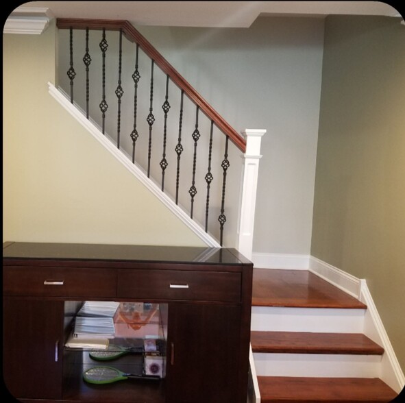 Staircase - 5200 Hilltop Dr