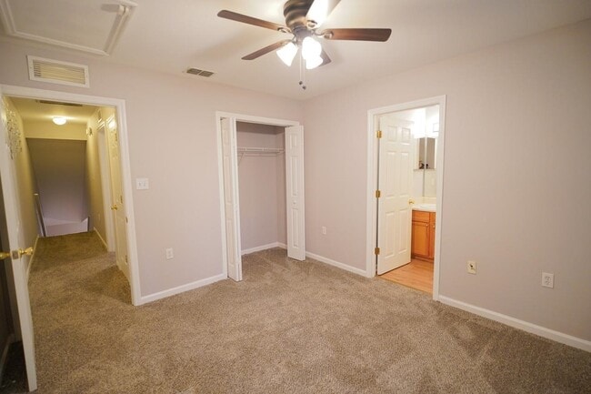 Building Photo - 2740 W Tharpe St