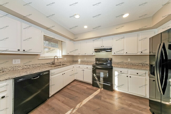 Building Photo - 5628 Darla Dr