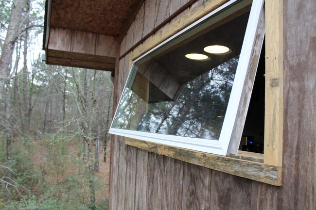 Building Photo - 283 Sadler Family Rd