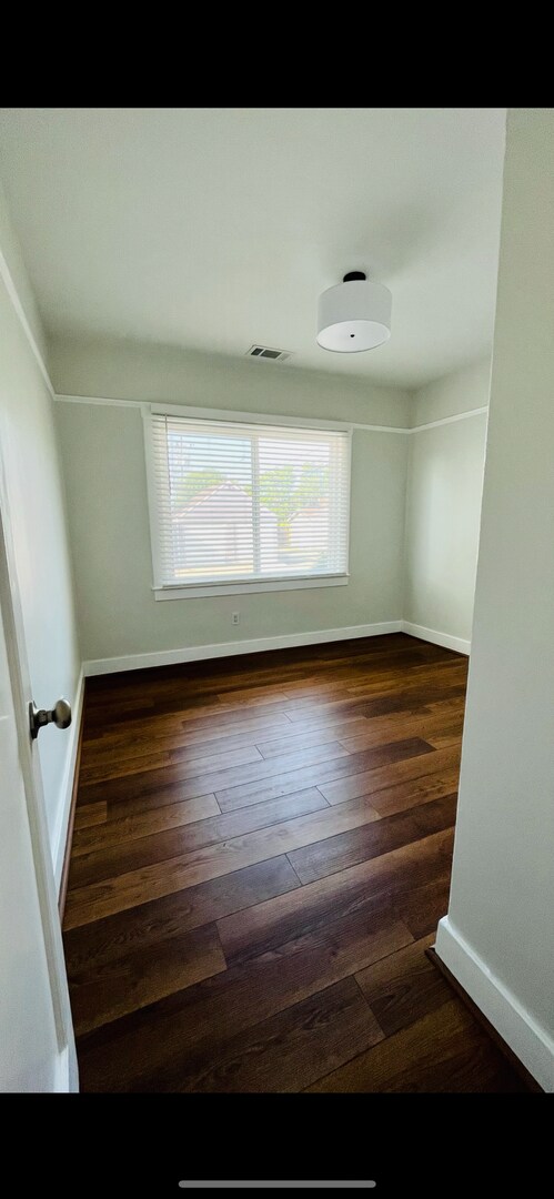 Building Photo - 33RDST