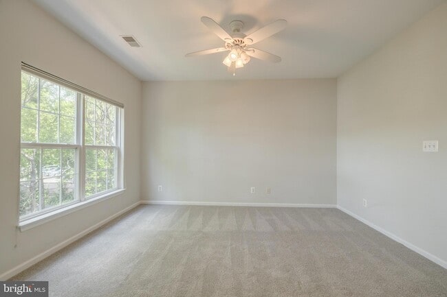Building Photo - 329 Helmuth Ln