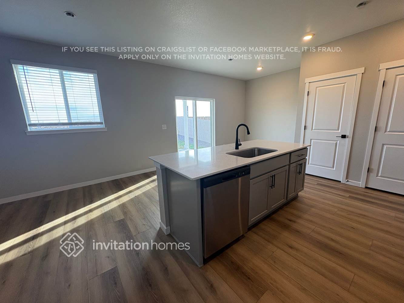 Building Photo - 9446 Yampa Ct