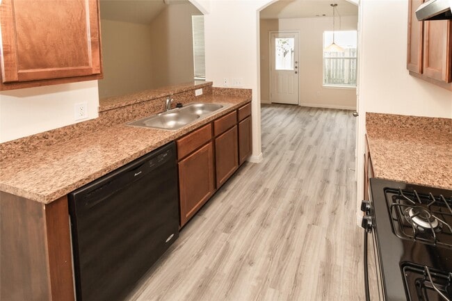 Building Photo - 5414 Plantation Forest Dr