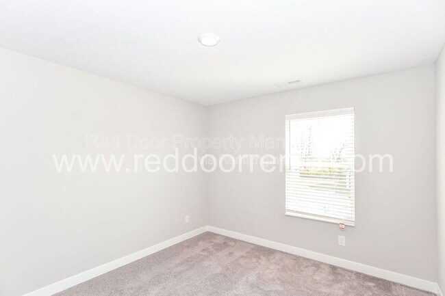 Building Photo - 7356 Parkstay Ln