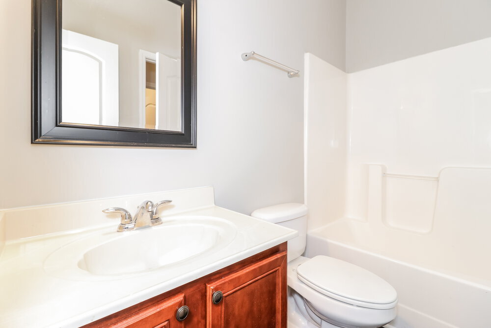 Building Photo - 2878 Suttonwood Way NE