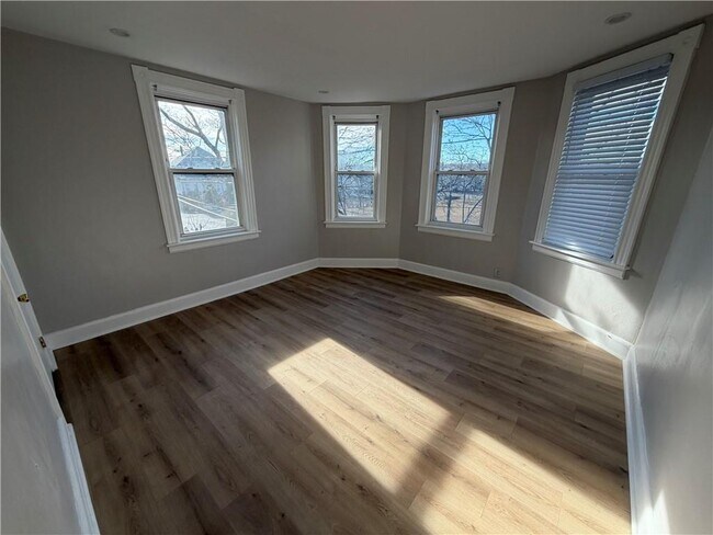 Building Photo - 52 Southern St