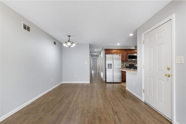 Building Photo - 150 Congress St