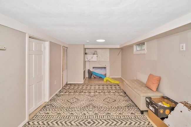 Building Photo - 15 Union Ave