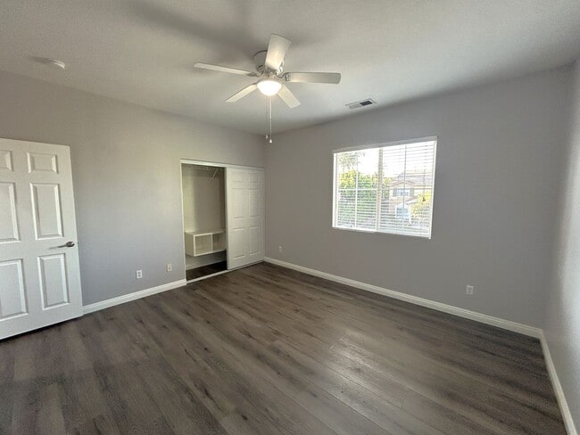 Building Photo - Silver Loop Jurupa Valley, 91752  (5 bed, ...